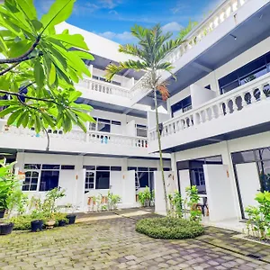 Hotel Collection O Near